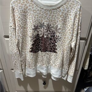 Time and Tru Cream Textured Sweatshirt